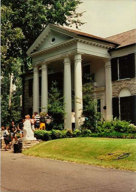 Graceland, 1989