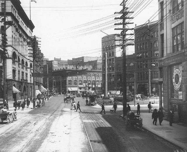 Pioneer Square, 1901