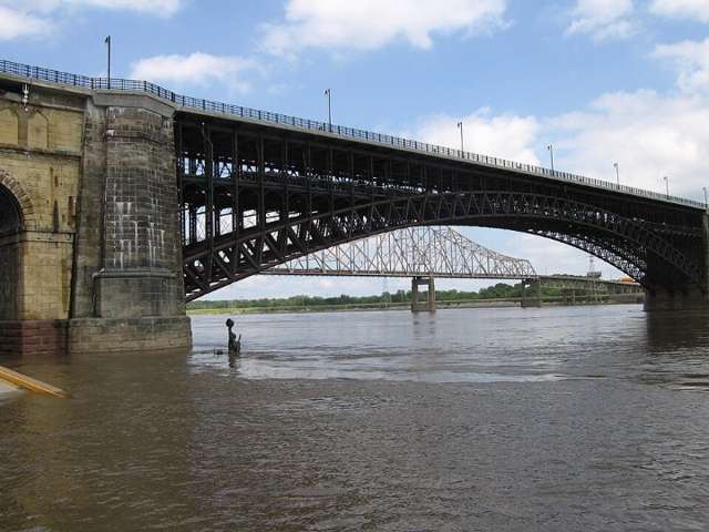 Eads Bridge today